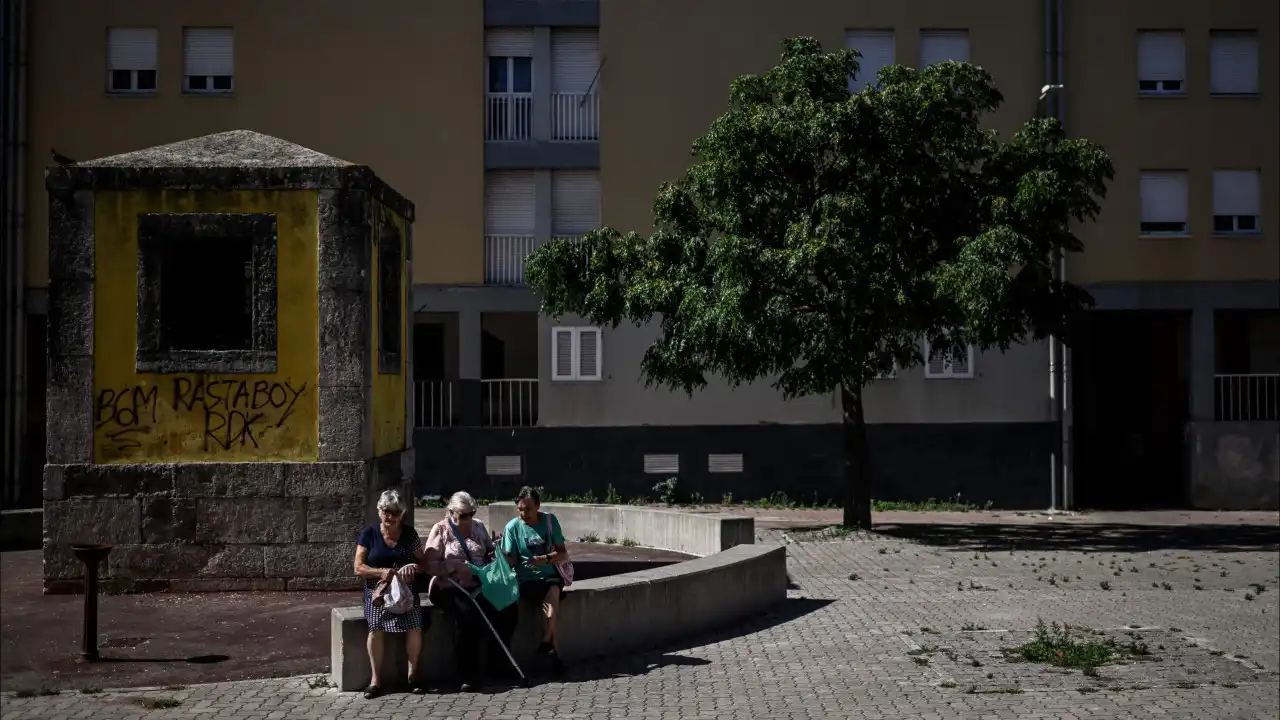 Autarca da Amadora ouviu queixas das associações do bairro do Zambujal