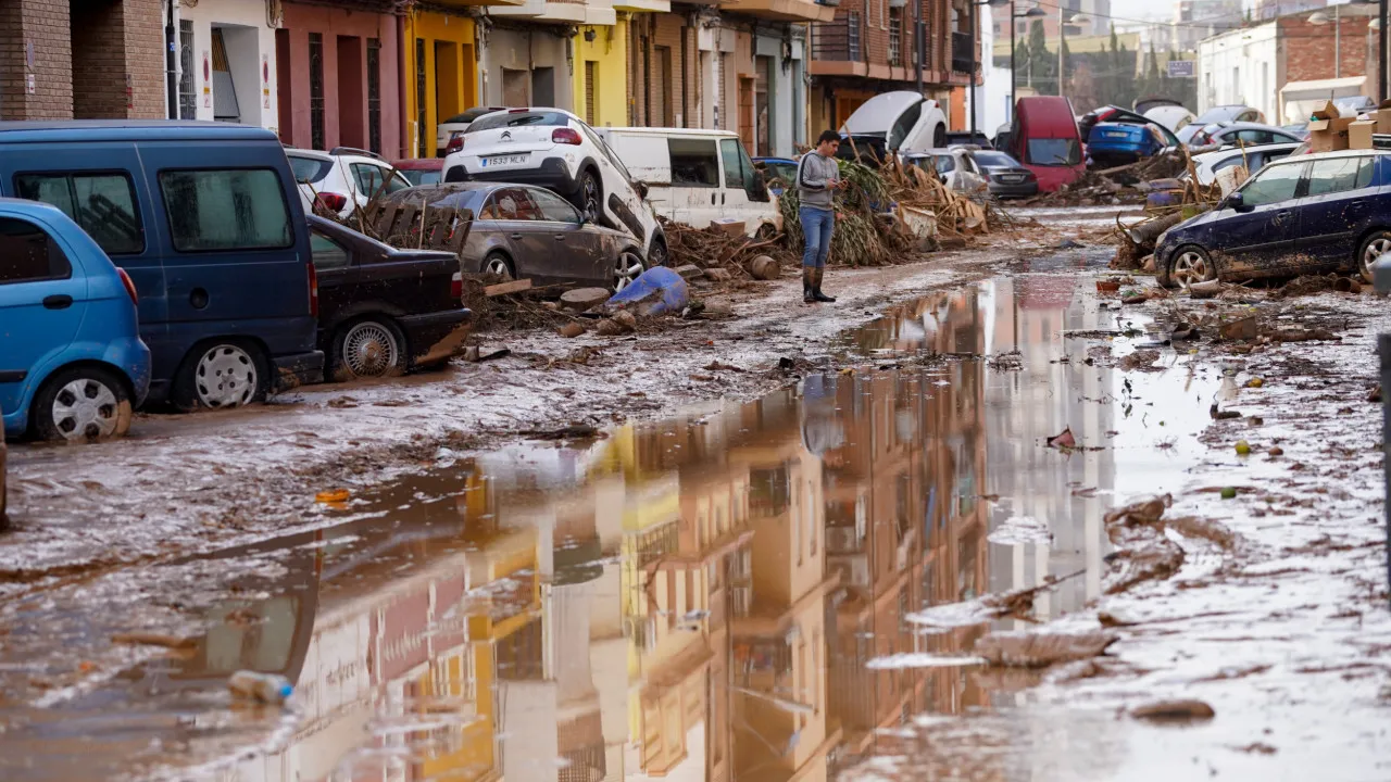 Governo espanhol avança já com 24,8 milhões para reconstruir estradas