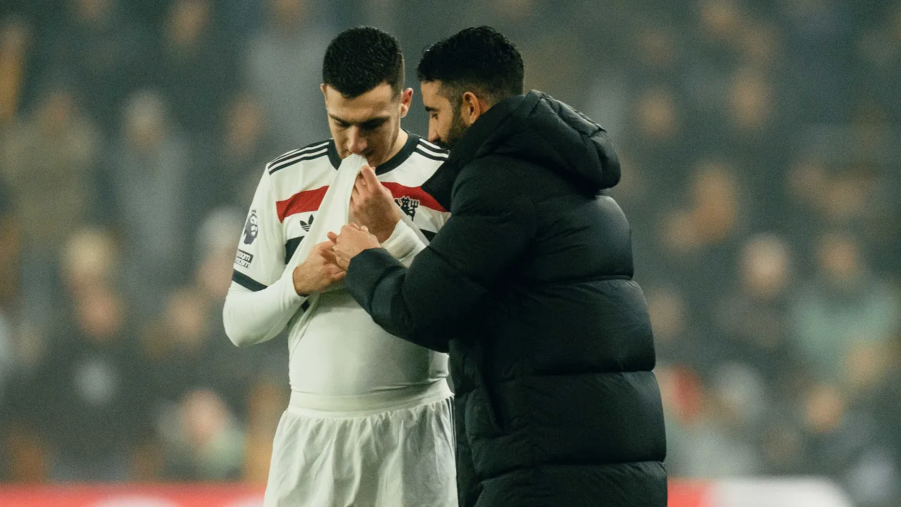 Ruben Amorim’s Half-Time Speech Impacted Diogo Dalot: Manchester United Draw Analysis