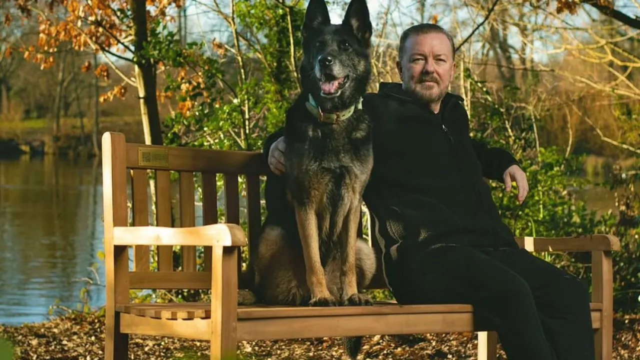 Morreu a cadela de 'After Life'. Ricky Gervais reage à 