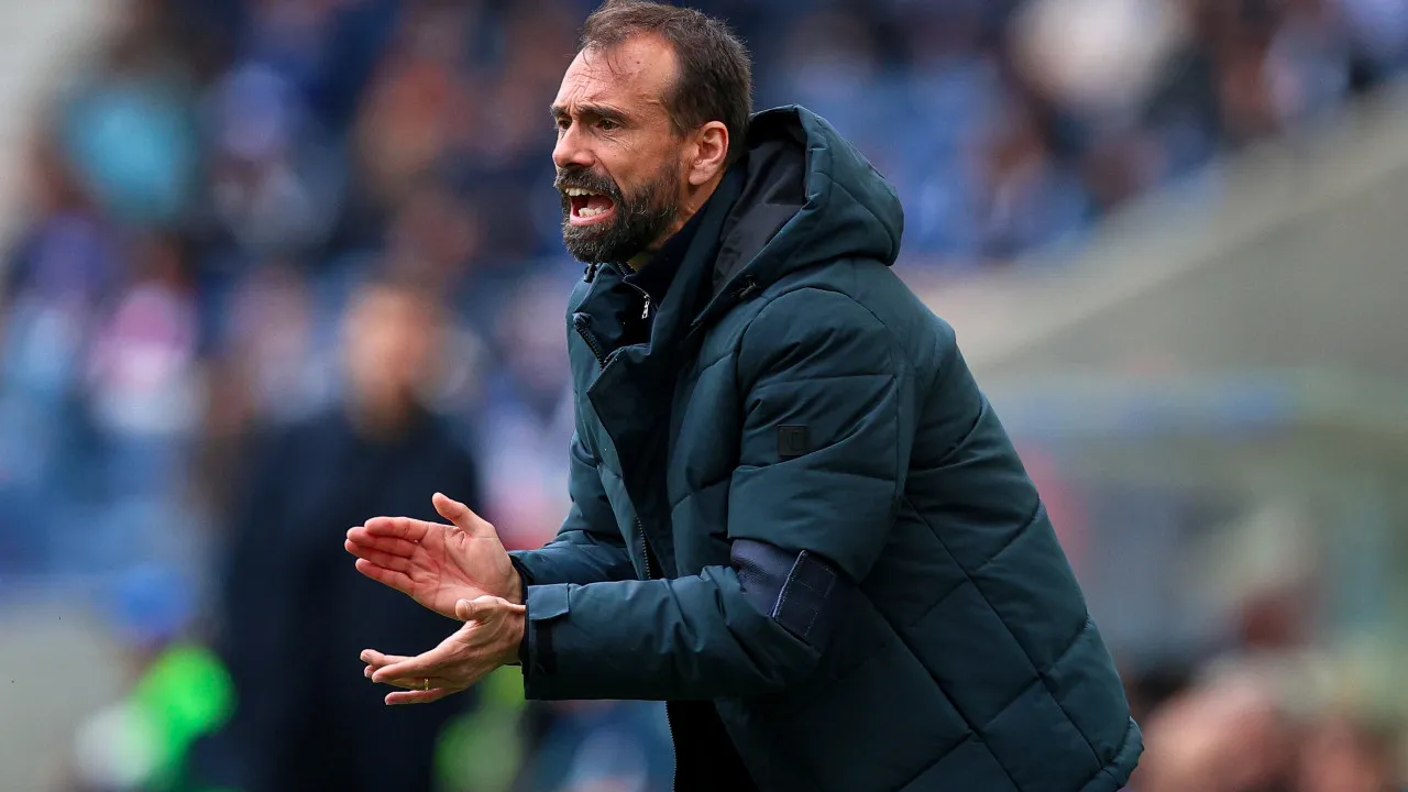 "FC Porto é uma equipa poderosa e esfomeada, mas o Famalicão..."