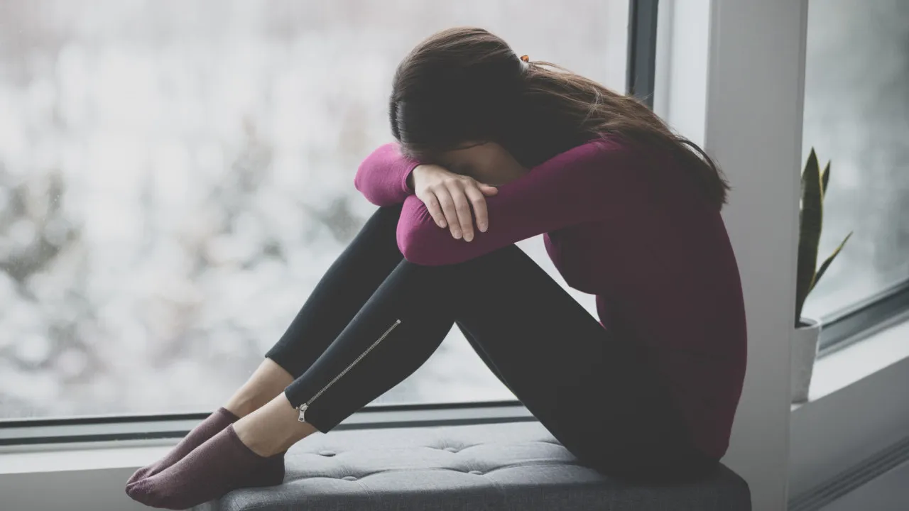 Jovens podem sofrer mais com os efeitos do 'ghosting' e do 'gaslighting'