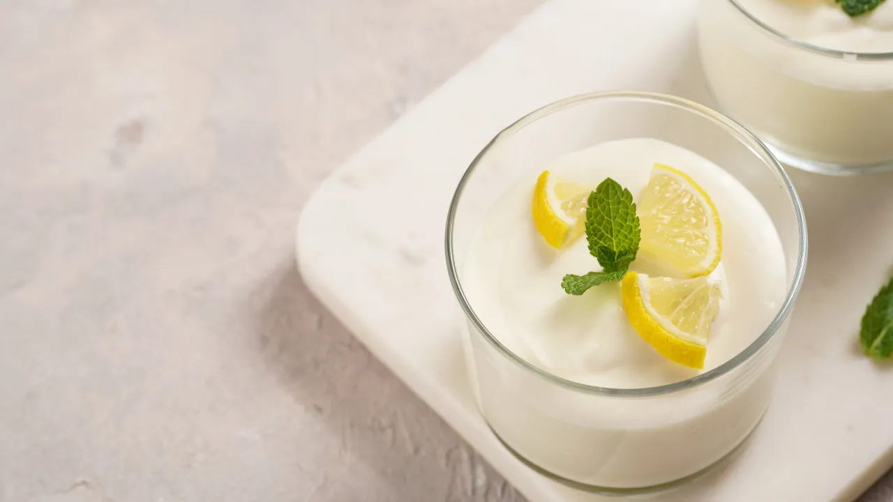 Uma mousse de limão bem fresquinha para os dias de calor