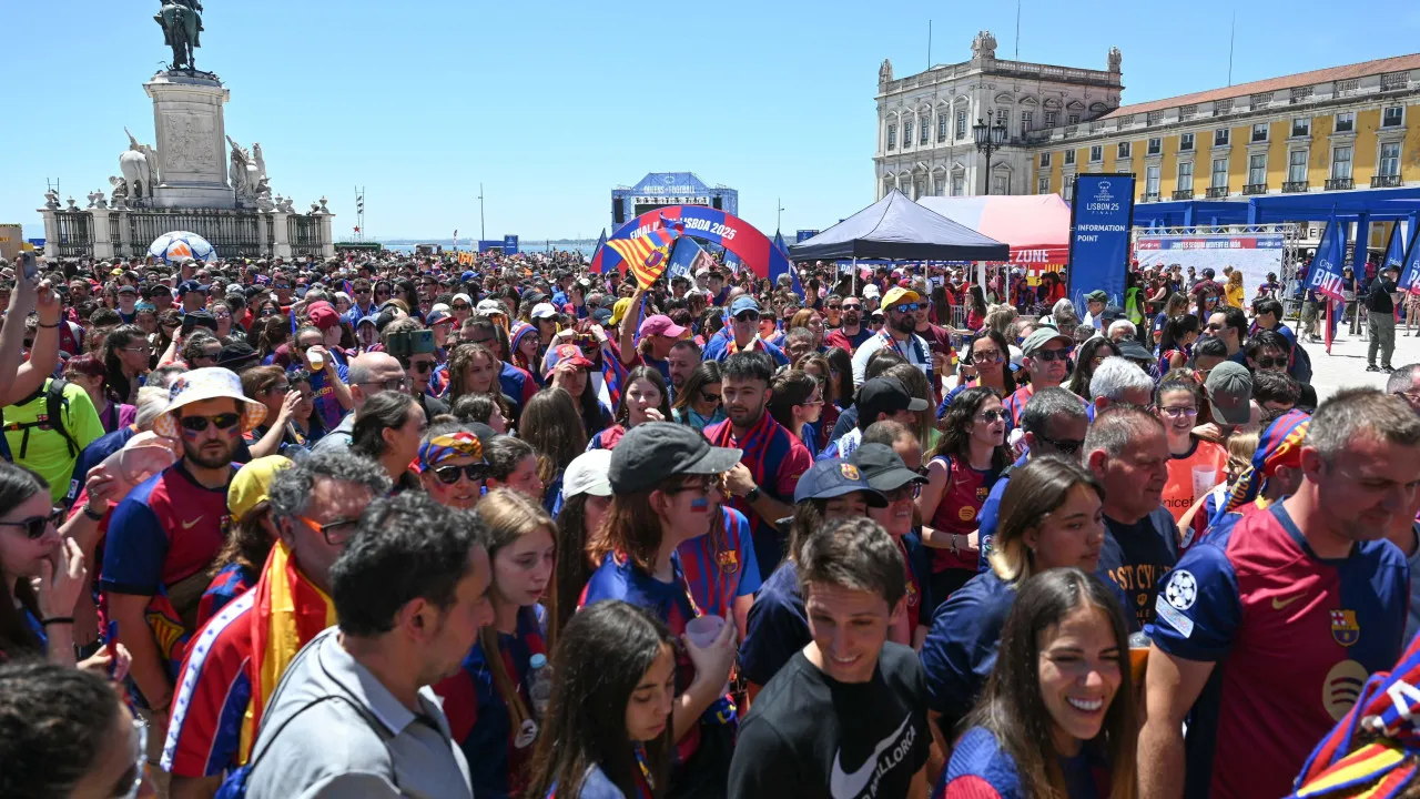 Espanhóis e ingleses 'invadem' lisboa na festa do futebol feminino