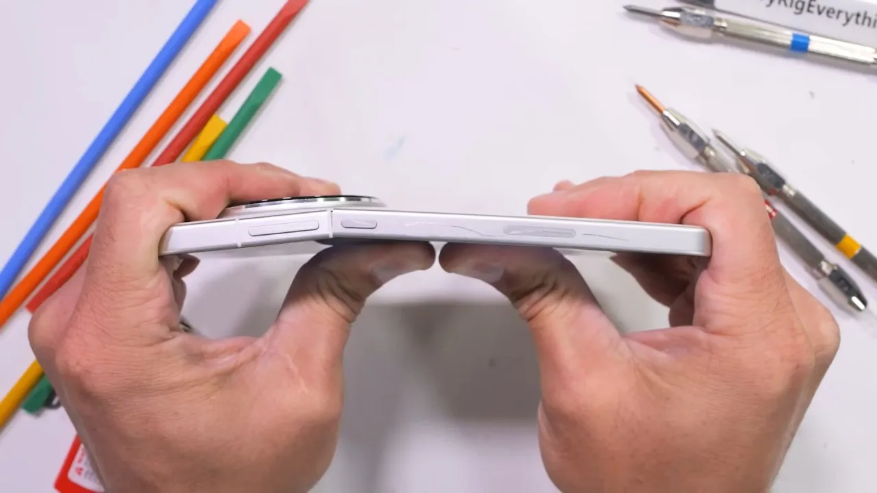 Novo topo de gama da oppo não resistiu a teste de resistência