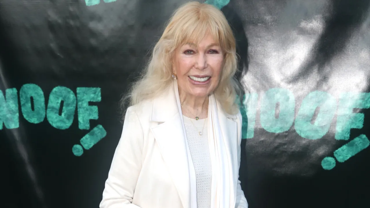 Morreu a atriz loretta swit, da série 'm*a*s*h'. Tinha 87 anos