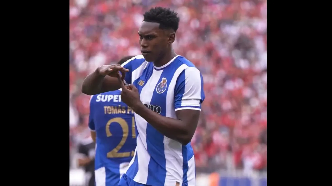 Samu selou triunfo do fc porto em marrocos e festejou desta forma