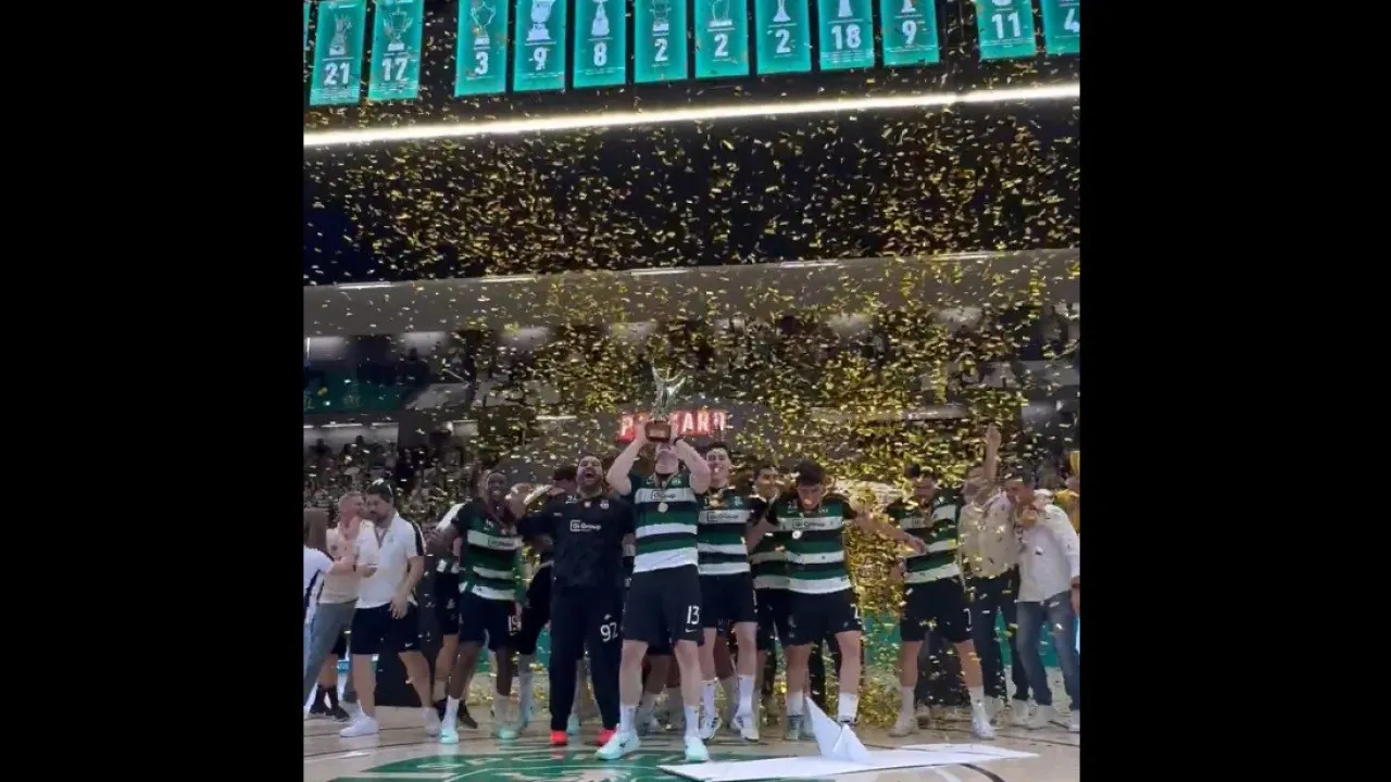 Foi assim que o sporting celebrou o bicampeonato no regresso a casa