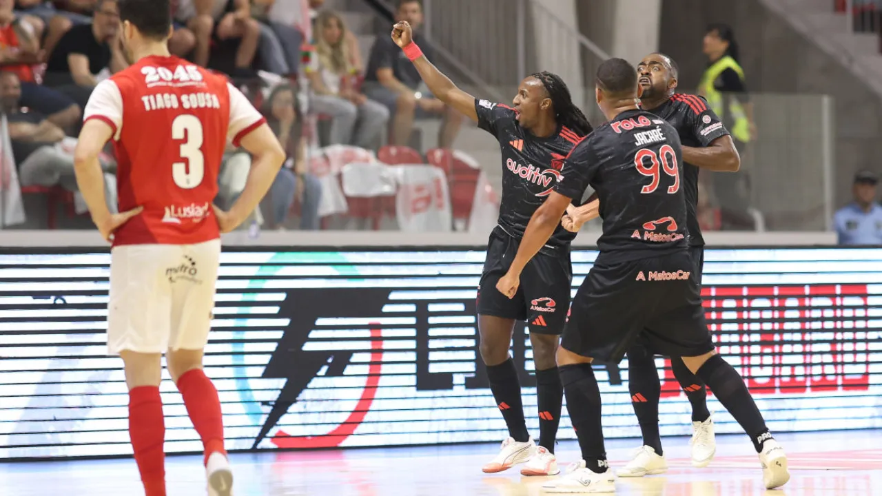 Benfica aplica 'chapa 5' em braga e aproxima-se da final do campeonato