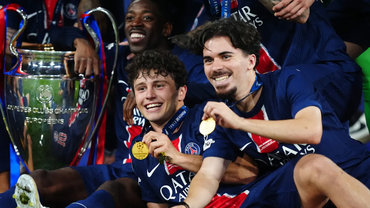 Vitinha em êxtase após conquista da Champions no PSG: 
