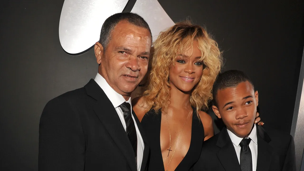 Rihanna de luto. Morreu o pai da cantora