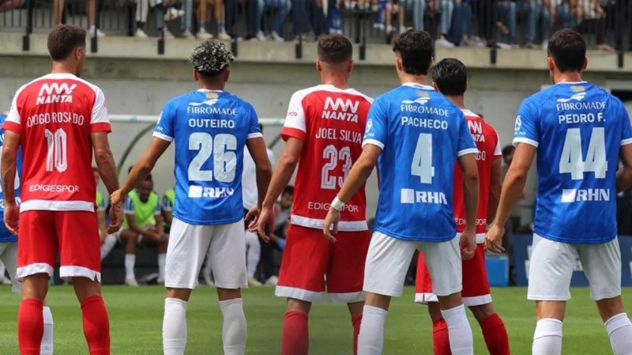 “Deslumbrante Tarantini Brilha e Leva Paredes à Glória: A Rota Triunfante para a Liga 3!” #ÚltimasNotícias #Portugal “Deslumbrante Tarantini Brilha e Leva Paredes à Glória: A Rota Triunfante para a Liga 3!” #ÚltimasNotícias #Portugal