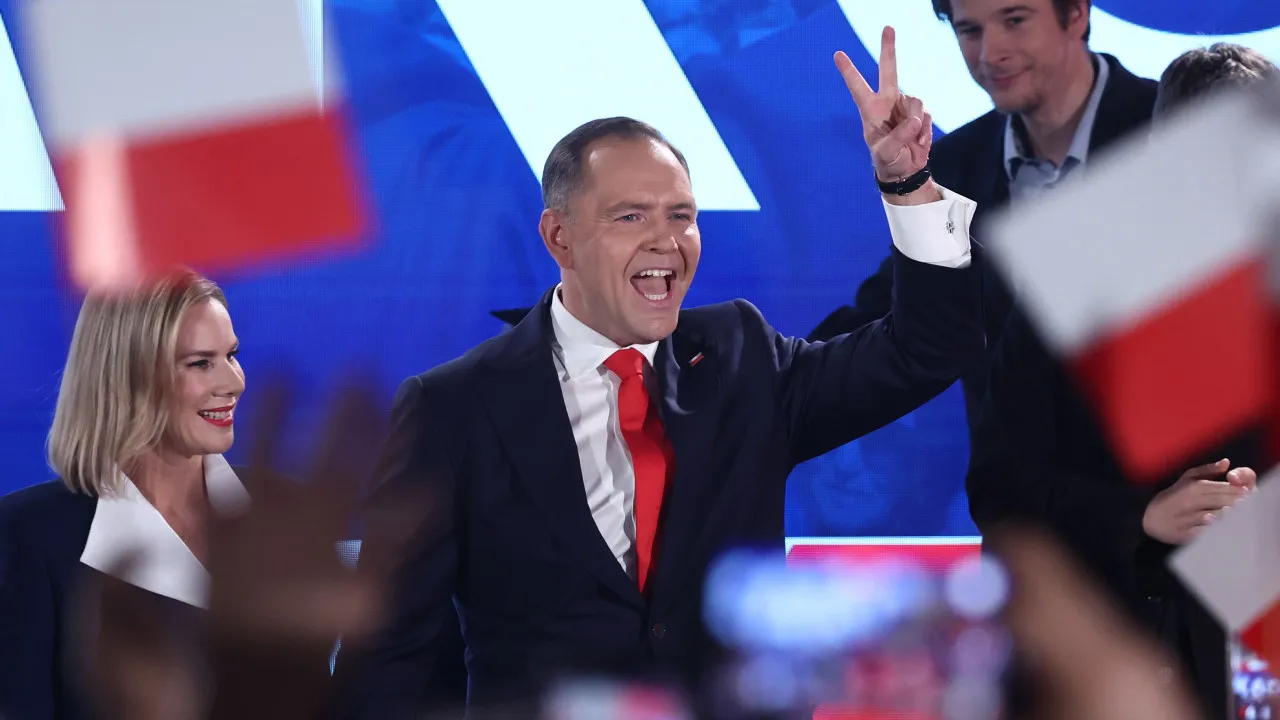 Karol nawrocki. Alemanha e hungria felicitam o novo presidente polaco