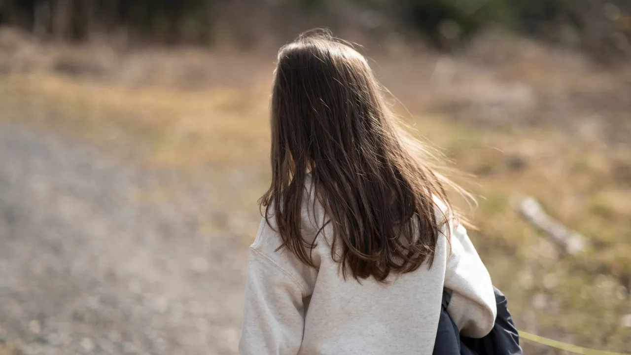 Abusa de menina de 12 anos 