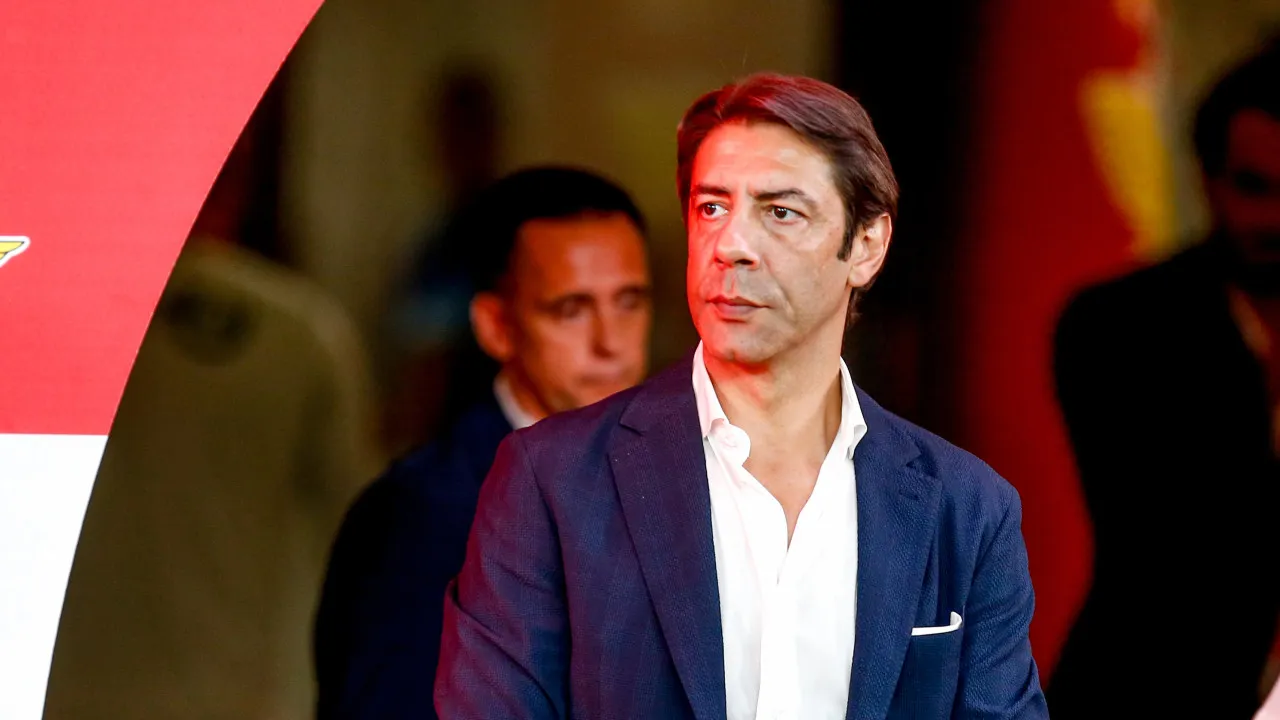 Polémica no Benfica. O que têm a dizer Luís Mendes e empresa de Rui Costa