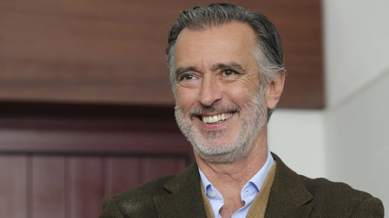 Cotrim critica Luís Montenegro: "Se acha que isto é estabilidade..."