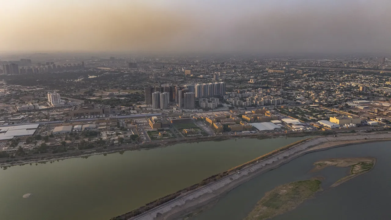 Fações iraquianas atacam instalações diplomáticas dos EUA em Bagdade