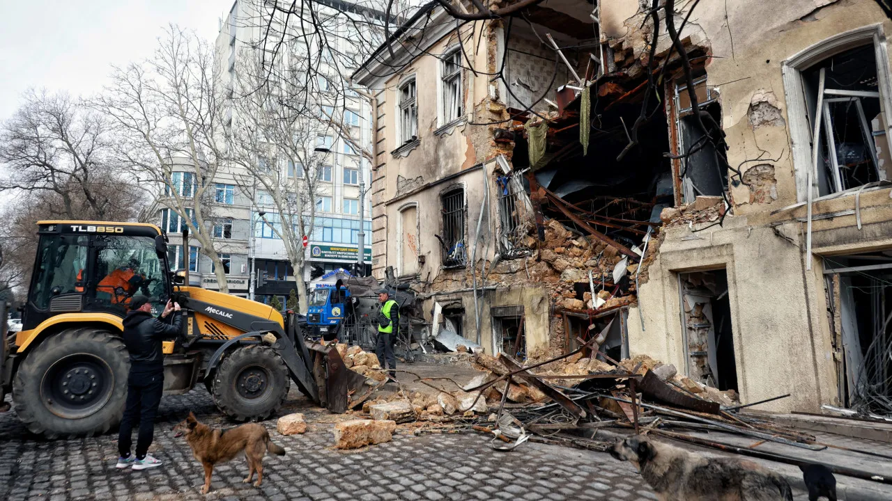 Kyiv e Moscovo trocam acusações de violação da trégua de Páscoa