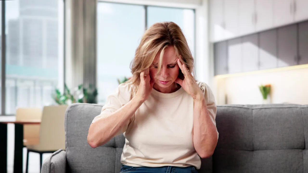 pensarcontemporaneo.com - O aviso final do c&eacute;rebro: os 5 sinais discretos de um mini-AVC que a maioria das fam&iacute;lias ignora at&eacute; ser tarde demais