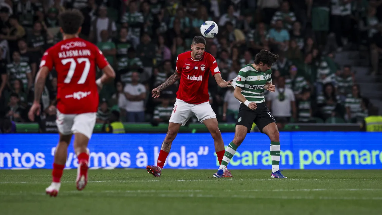 "Vergonha" e "critério". Benfica e FC Porto atacam após jogo do Sporting