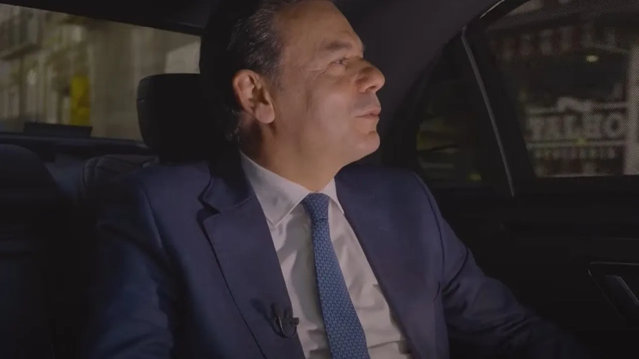 Montenegro surgiu sem cinto de segurança no dia em que MAI fez "apelo"