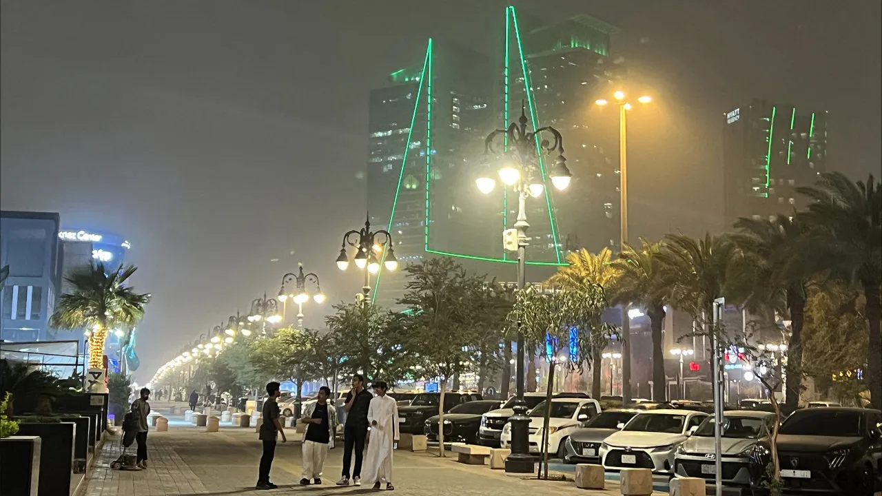 Complexo petroquímico na Árabia Saudita atacado durante a madrugada