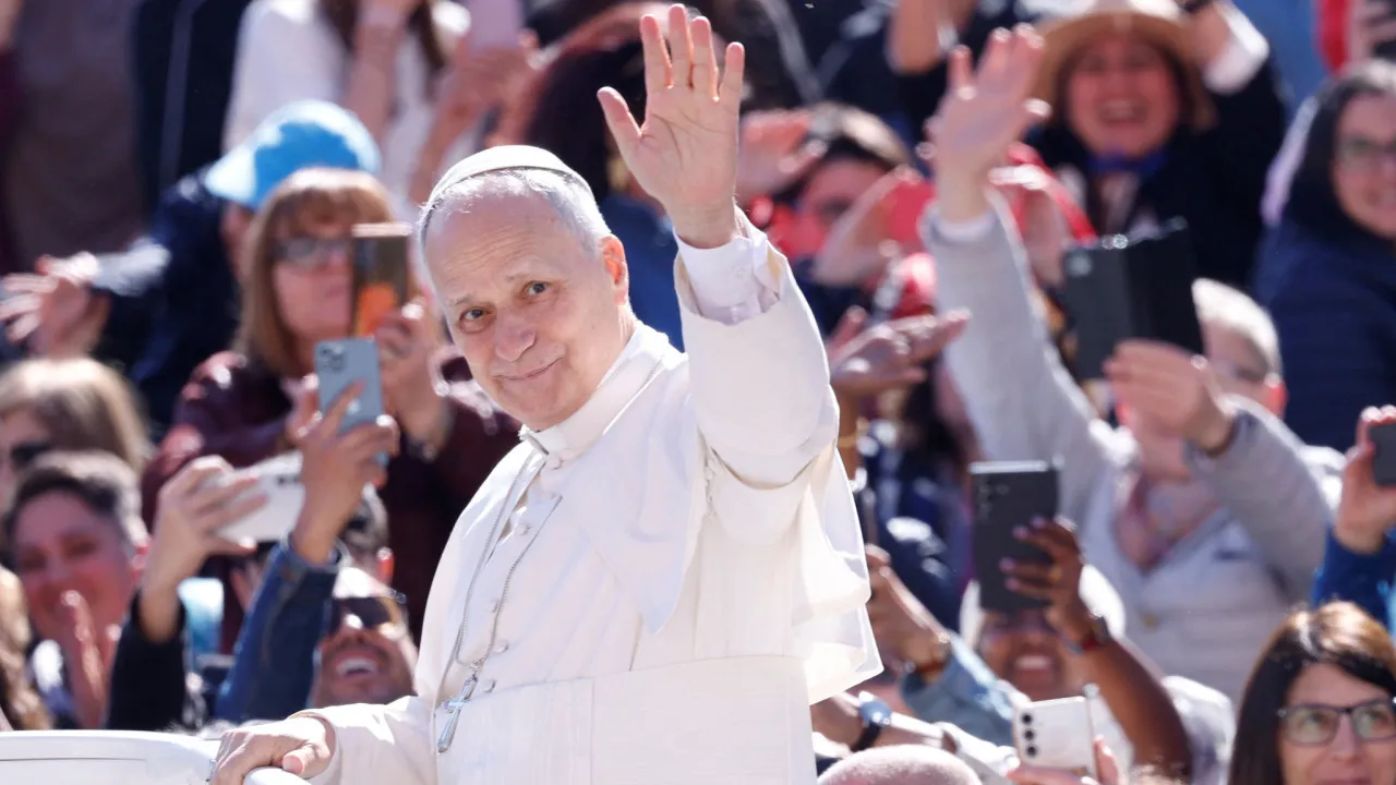 Papa apela a dirigentes dos Camarões que "rompam com a corrupção"