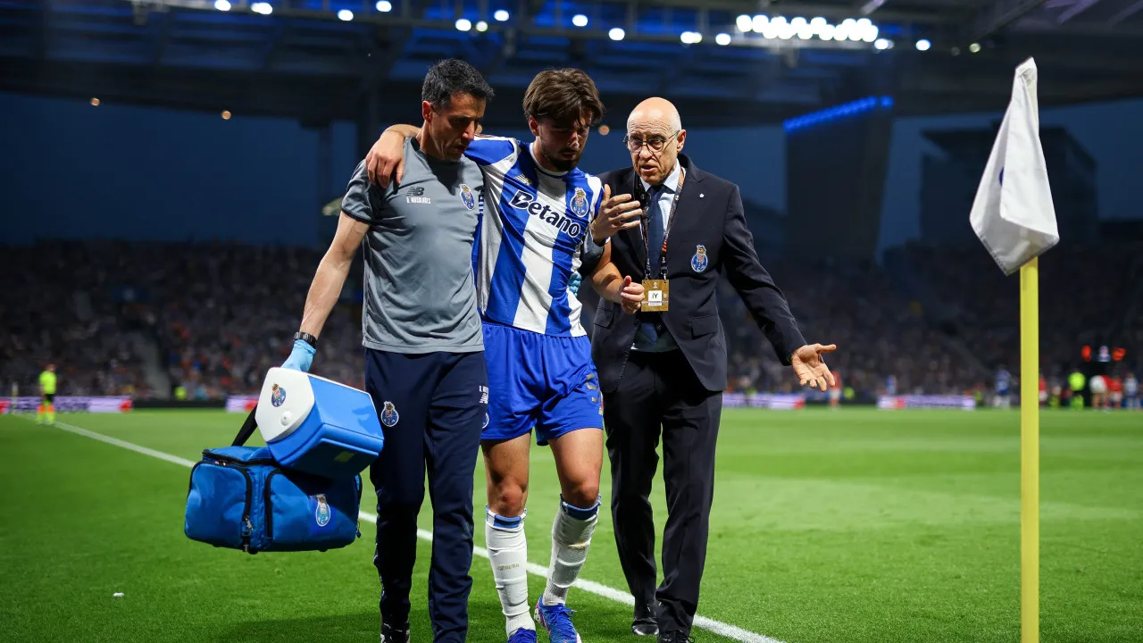 Conhecida a lesão de Martim Fernandes após jogo azarado diante do Forest