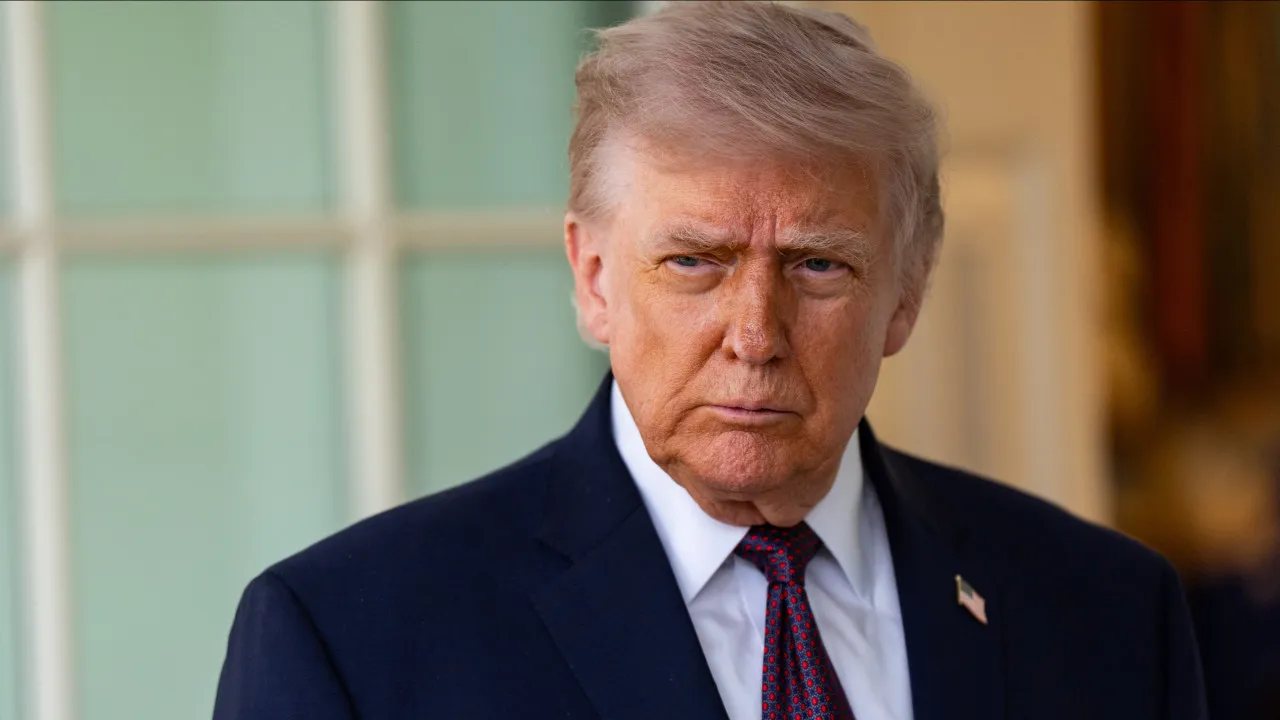 Irão: Trump espera reinício de negociações dentro de 2 dias em Islamabad