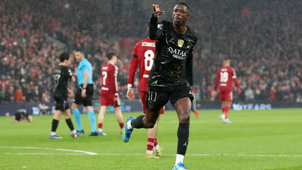 Entre lesões e alarme por Nuno Mendes, PSG elimina Liverpool da Champions