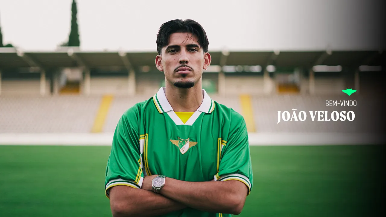 Oficial: João Veloso deixa Benfica e reforça Moreirense por empréstimo