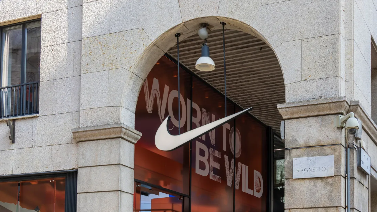 Nike abandona distribuidores online na China após queda nas vendas
