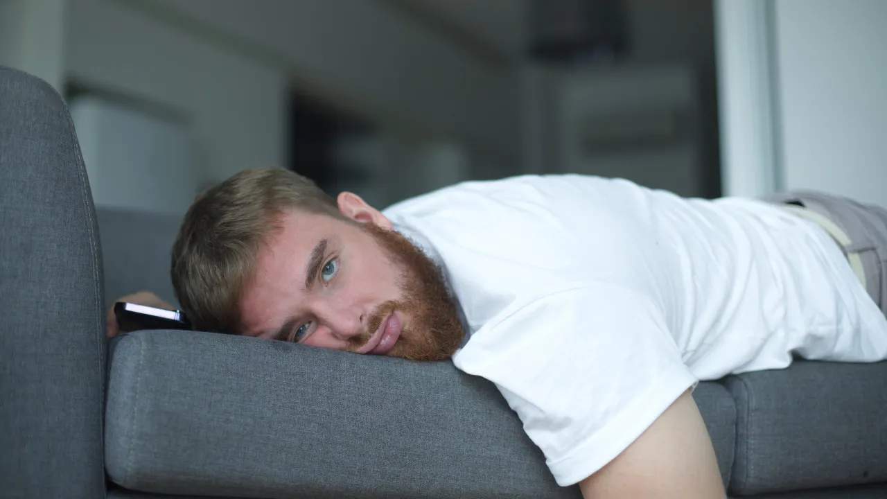 Psicólogo revela as desculpas mais comuns dos "procrastinadores crónicos"