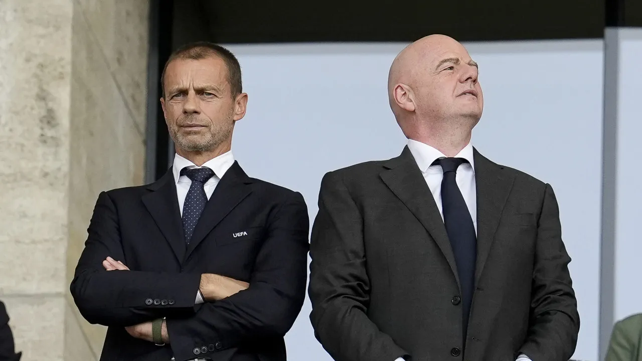 UEFA vira as costas à FIFA. Países europeus ameaçam boicotar o Mundial