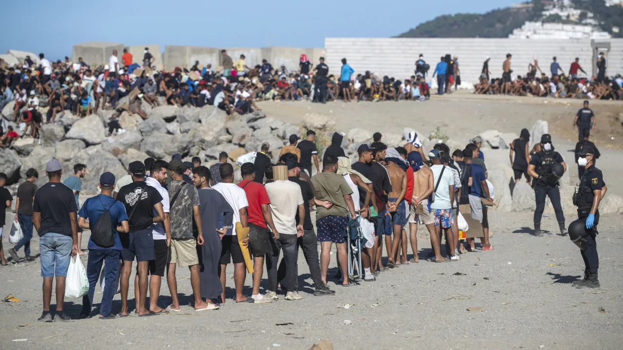 Governo de Ceuta apela à calma após distúrbios em manifestações