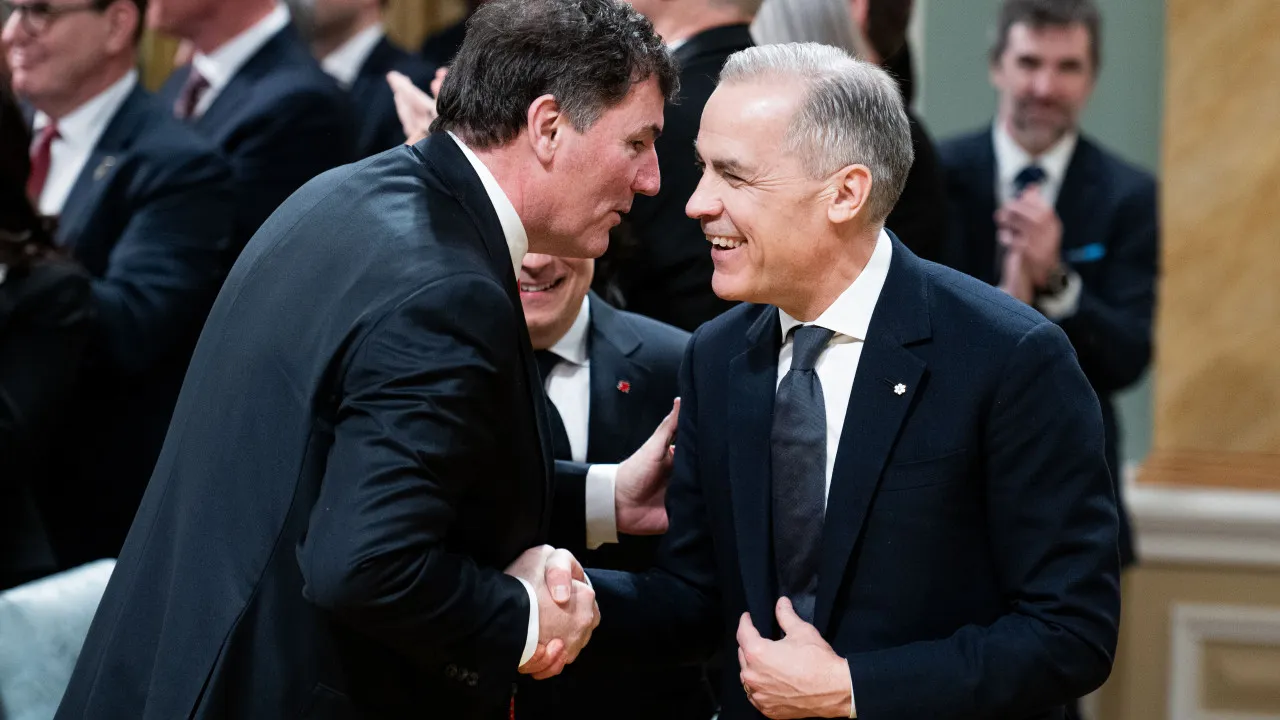 Canadá afirma manter a porta aberta ao diálogo comercial com EUA