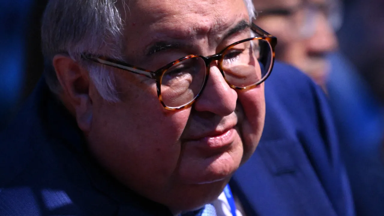 Azerbaijão perdoa francês na origem de retirada de sanções a oligarca