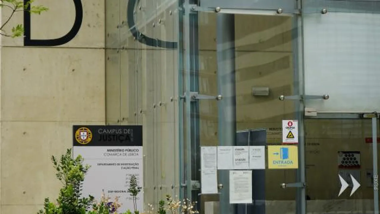 MP acusa arguido de branqueamento após buscas em Lisboa por CEO fraud