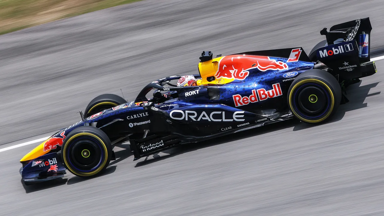 Max Verstappen conquista primeira 'pole' do ano no GP do Bahrain