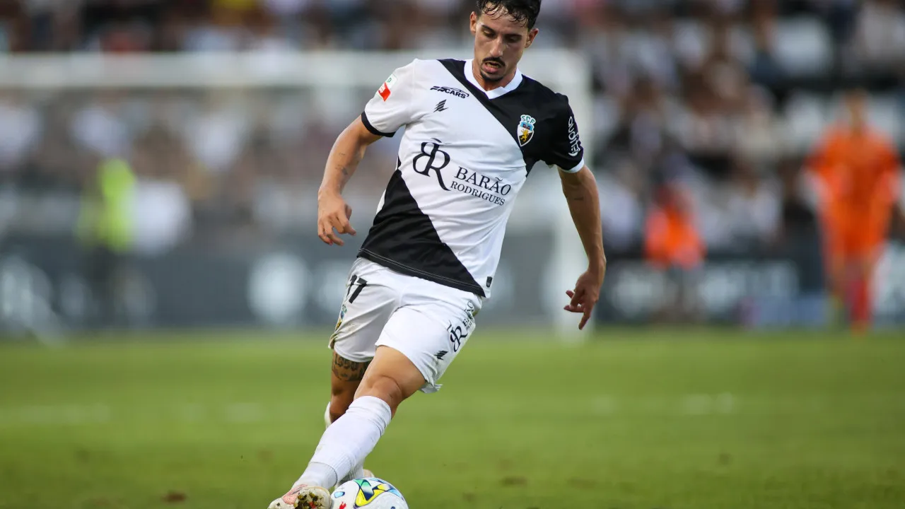 André Candeias abre o livro, catapulta Farense e complica vida ao Chaves