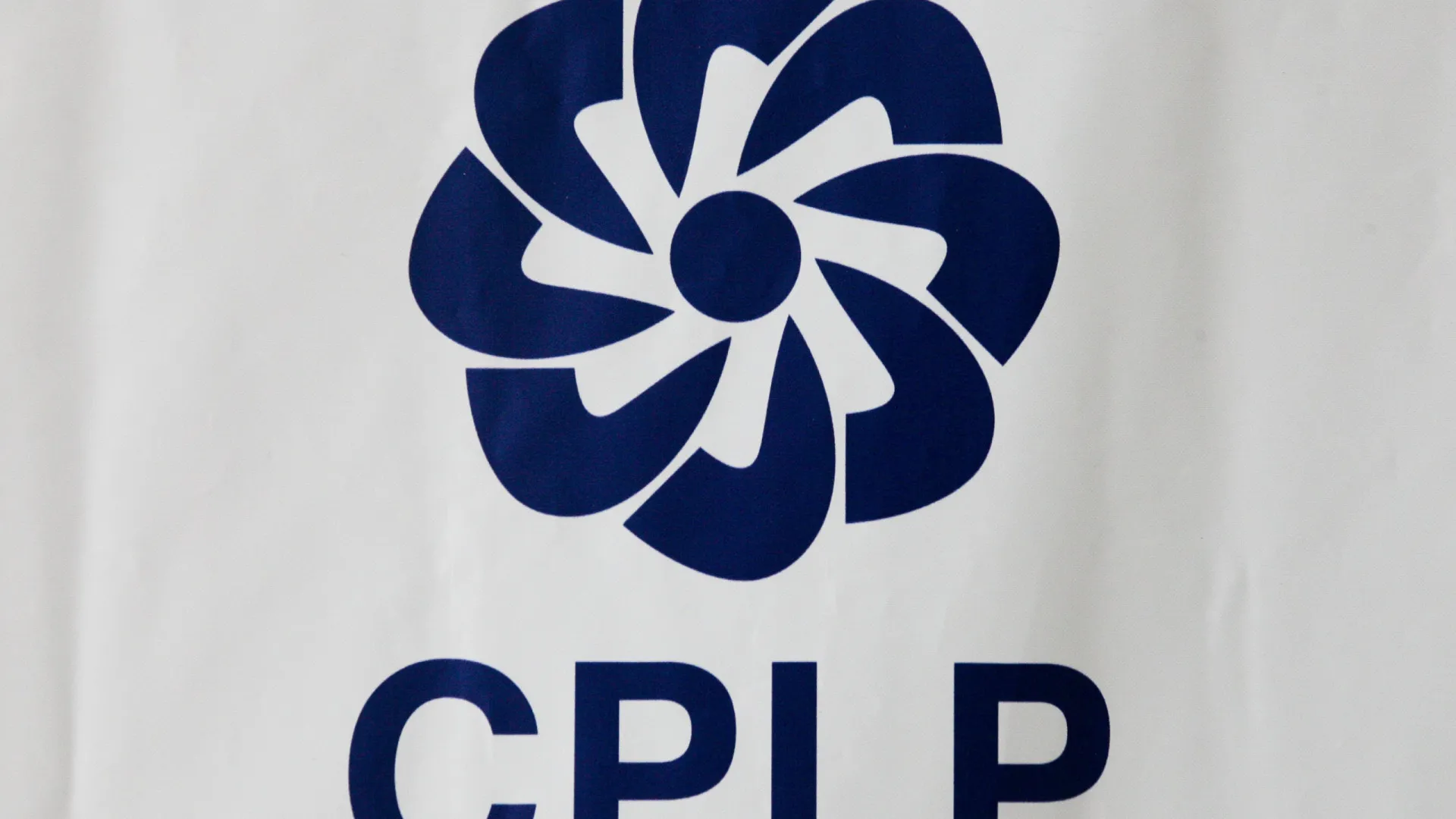 
                    CPLP manifesta profundo pesar e consternação pelo acidente do elevador
                
