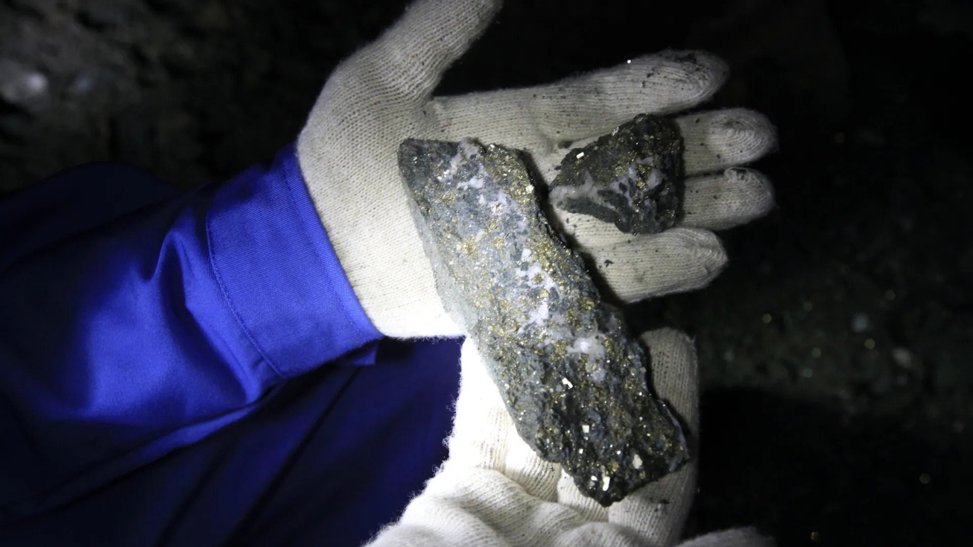 
                    Produção de ouro em Moçambique recuou 17% para 1,3 toneladas
                