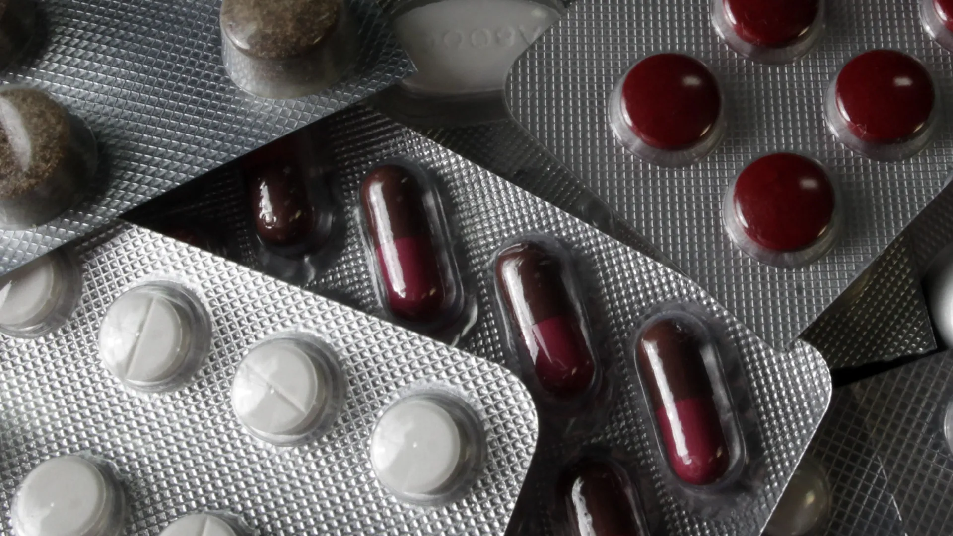 
                    Portugueses são dos que mais se esforçam para pagar medicamentos
                