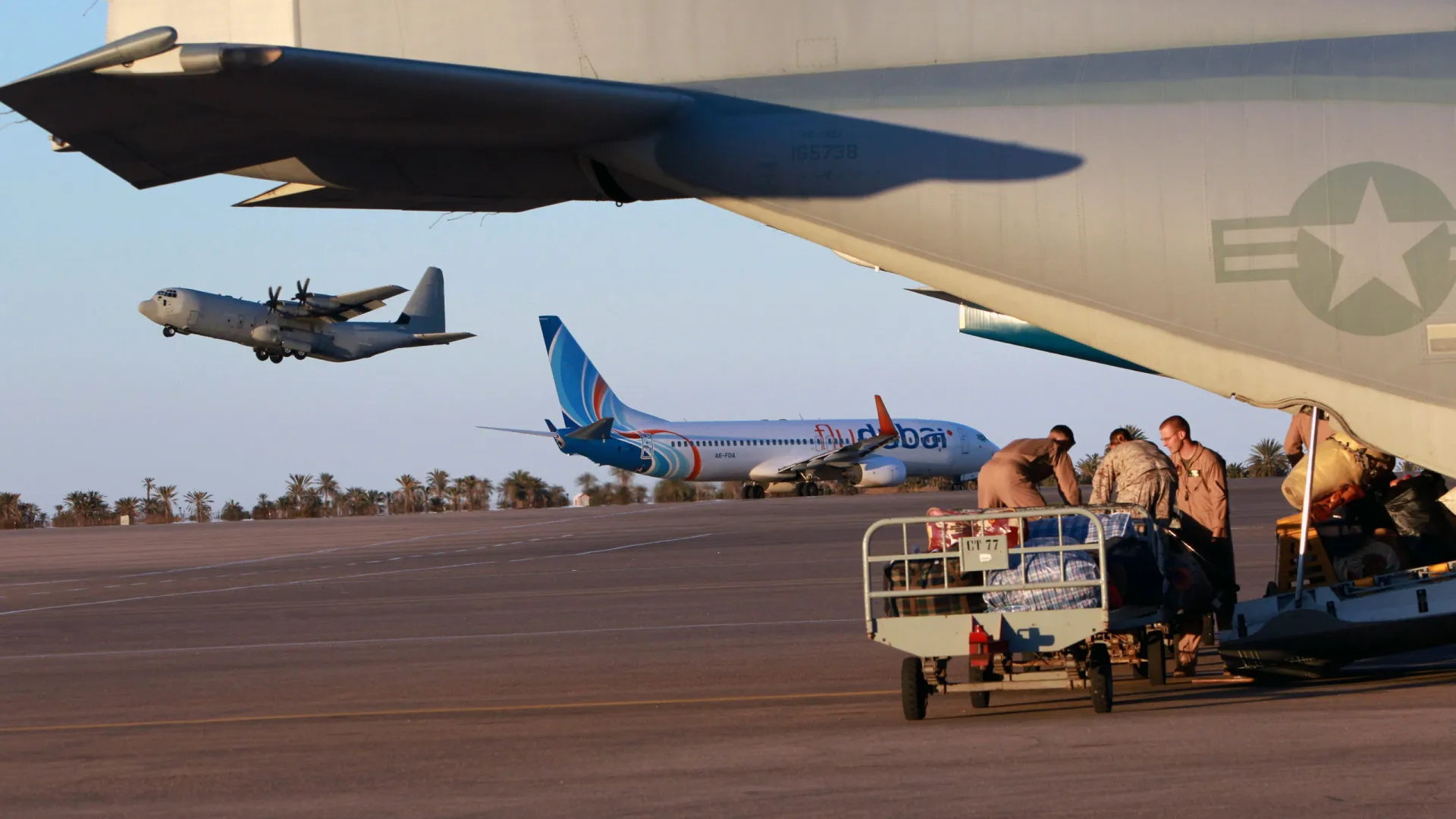 
                    Itália recusou uso de base aérea na Sicília pelos EUA
                