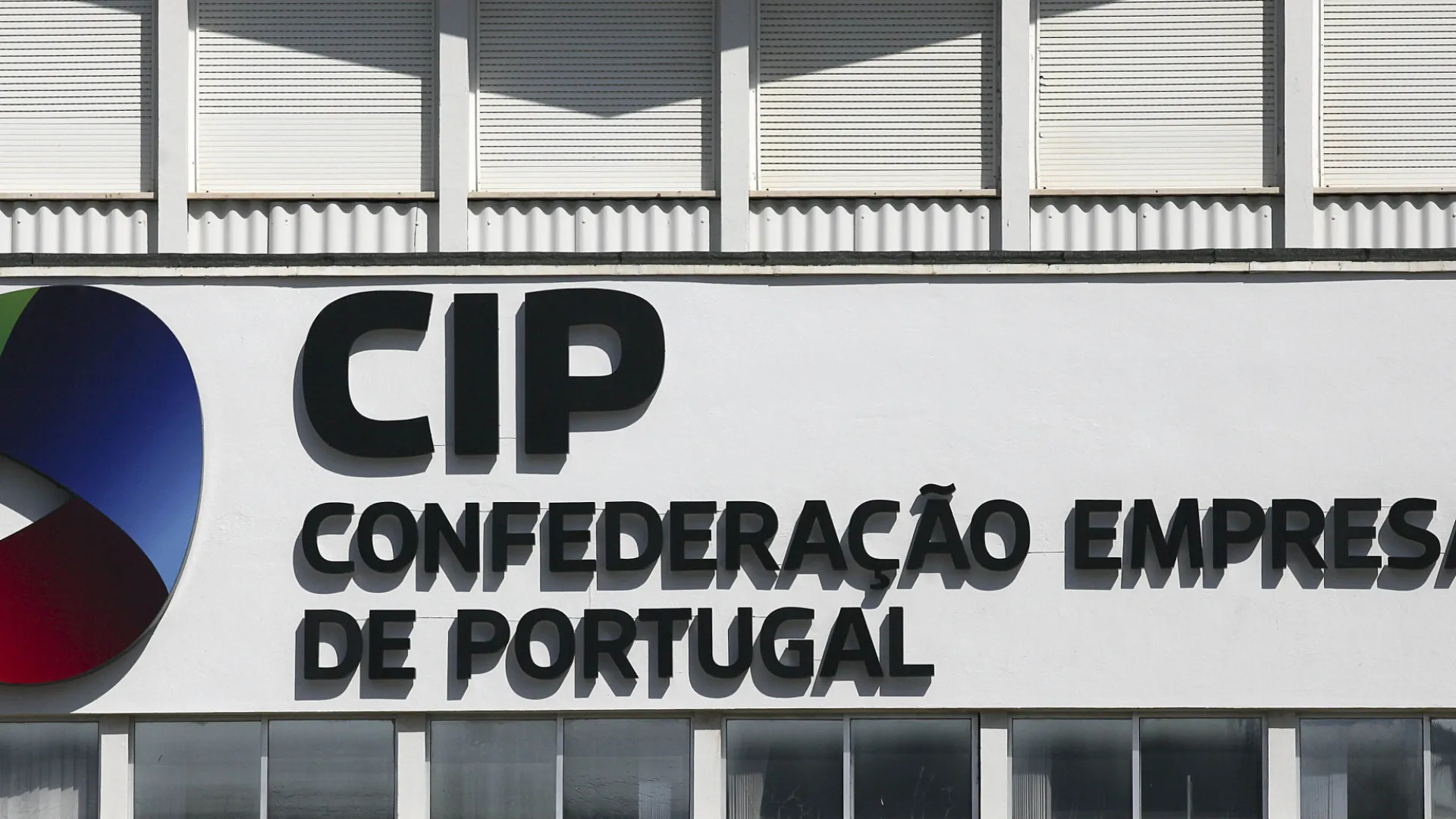 Governo cede "a título temporário" do Palácio da Horta Seca à CIP