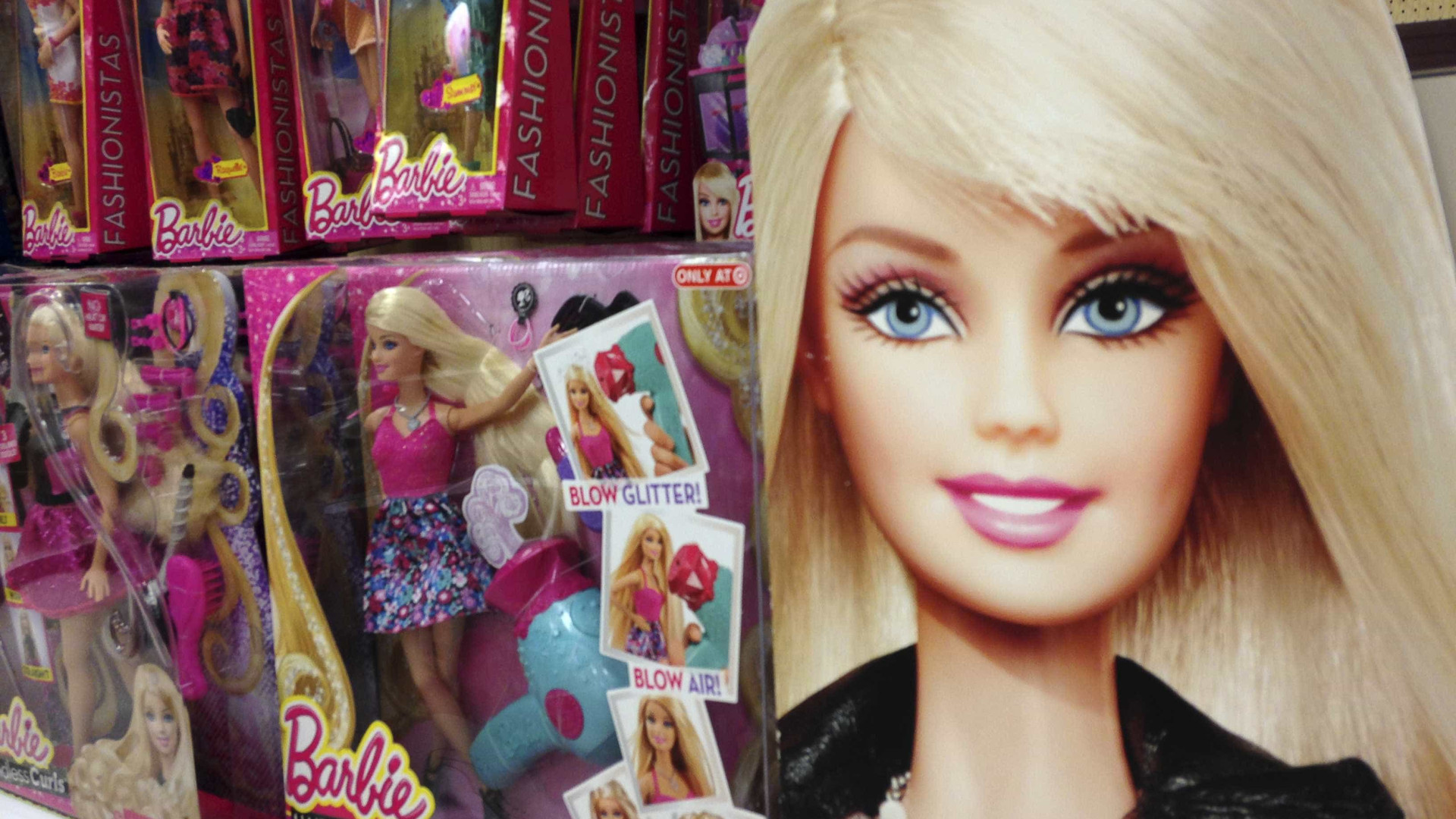 Barbie não vende o suficiente no Natal, o CEO 'é que paga' Barbie não vende o suficiente no Natal, o CEO 'é que paga'