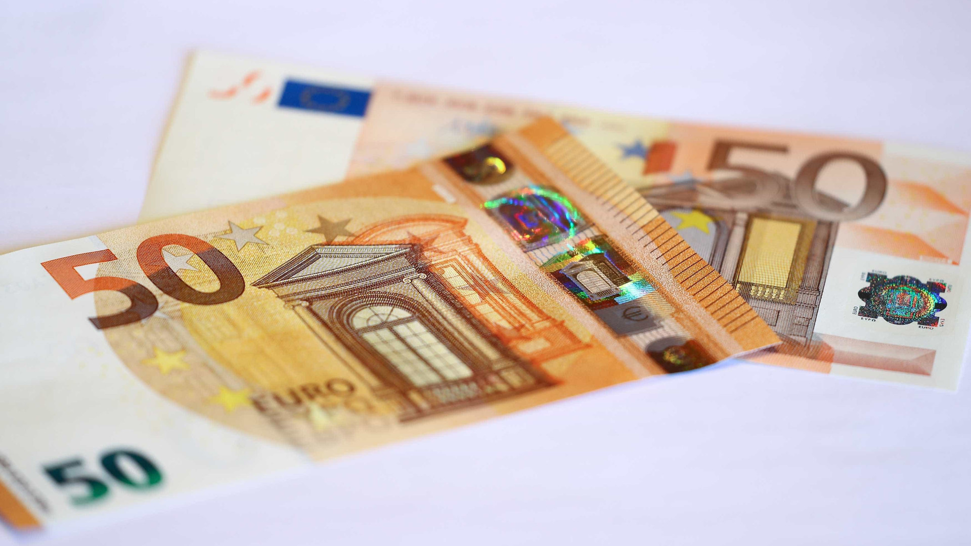 Chegou a nova nota de 50 euros. Conheçaa melhor Chegou a nova nota de 50 euros. Conheçaa melhor