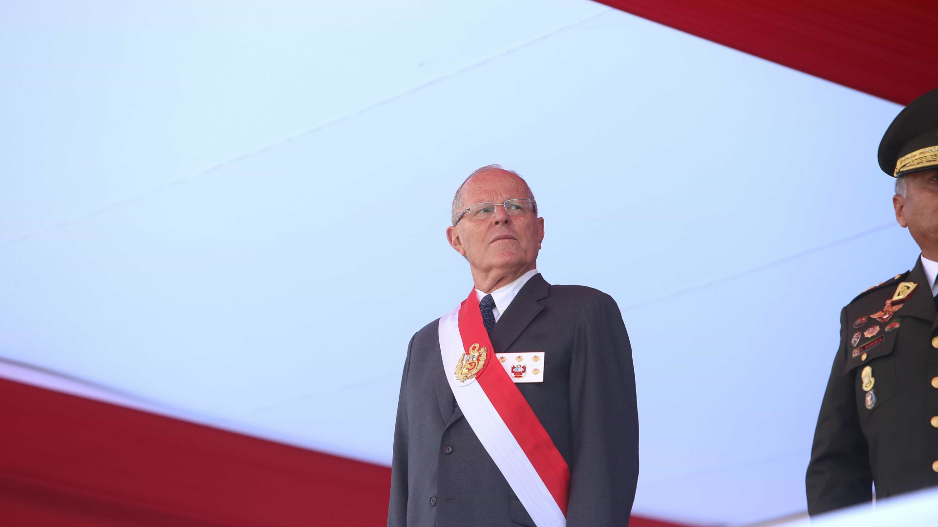 Peru enfrenta “um golpe de Estado disfarçado”