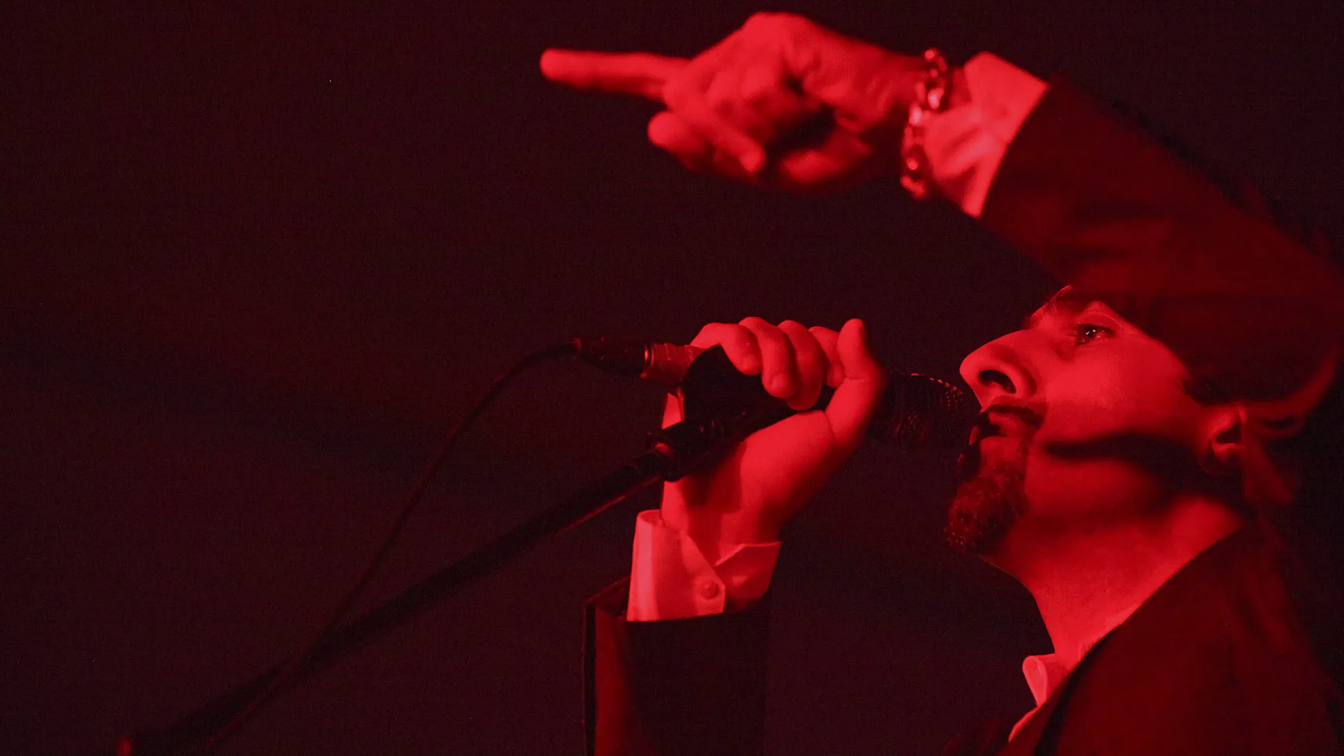 
                    Mirror People, Mazgani, Mike El Nite e emmy Curl no Sonoridades na Vila das Aves
                