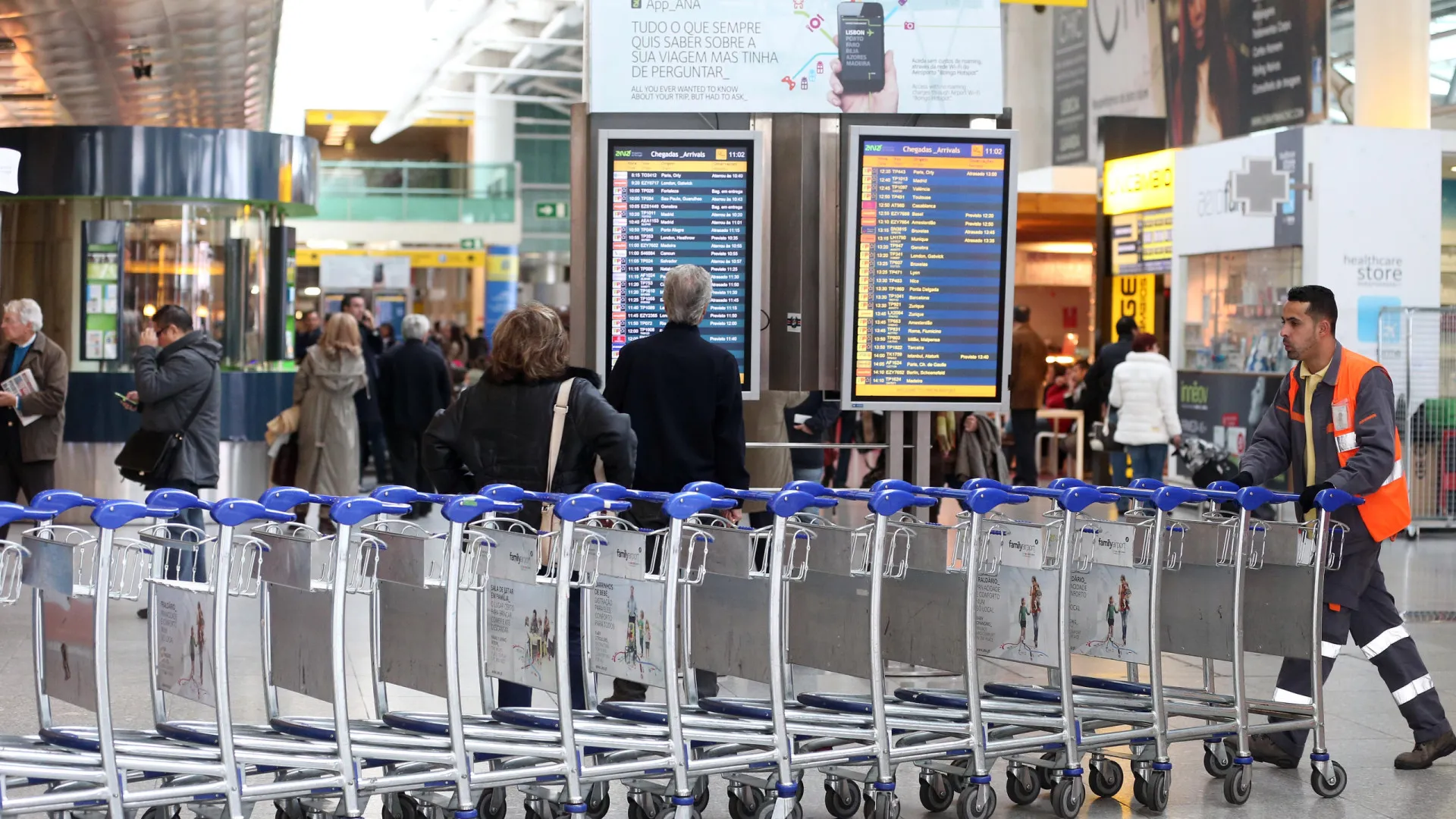 
                    Vai viajar? Trabalhadores da SPdH/Menzies em greve na passagem de ano
                